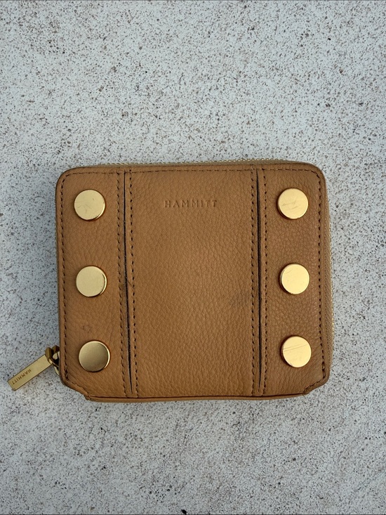 Hammitt Handbags - Hammitt Pebbled Leather Zip Wallet - Camel with Gold Studs
